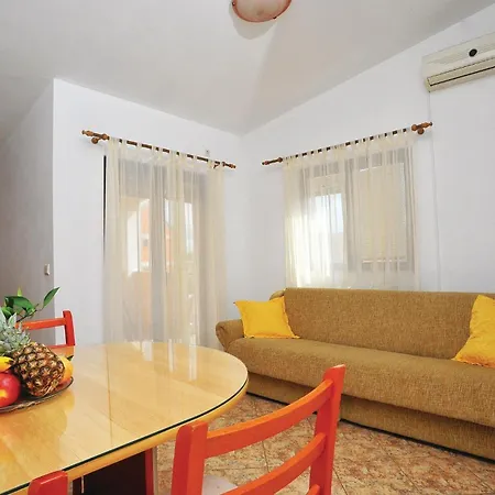 Gorgeous In Okrug Donji With Kitchen * 多吉奥科如